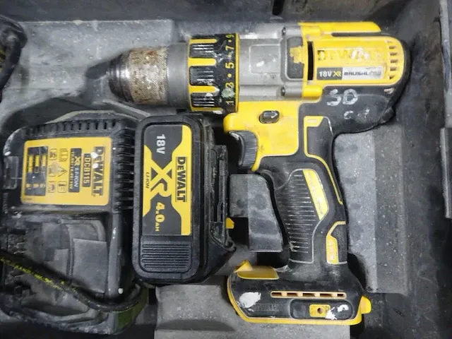 Accu set dewalt - afbeelding 4 van  5