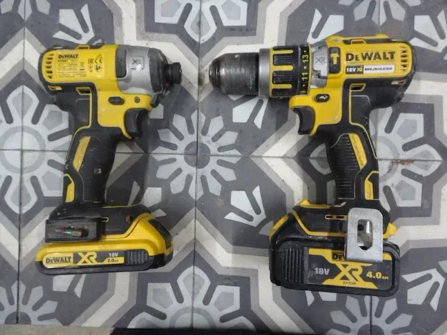 Accu set dewalt - afbeelding 2 van  7