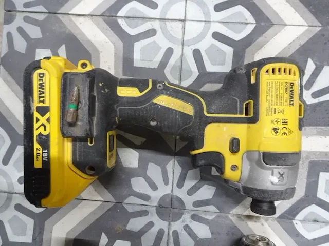 Accu set dewalt - afbeelding 4 van  7