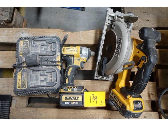 Accu set dewalt - afbeelding 1 van  6