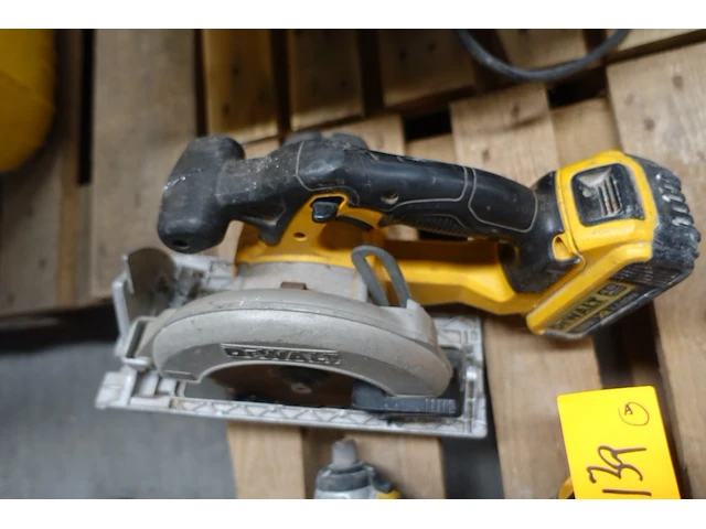 Accu set dewalt - afbeelding 4 van  6