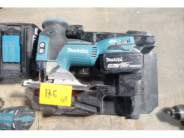 Accu set makita - afbeelding 4 van  8