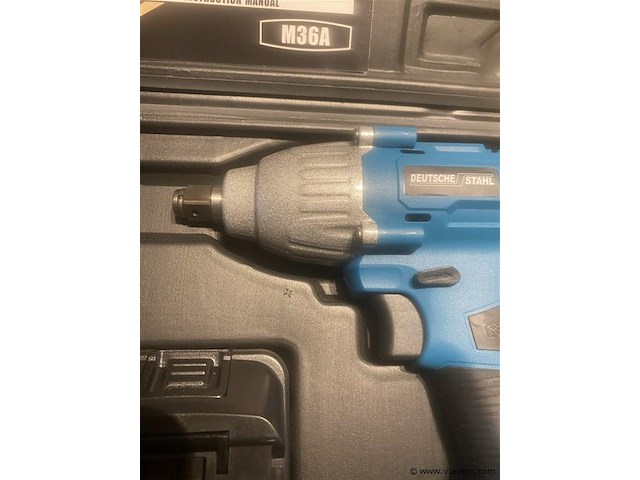 Accu slagmoersleutel met 2 accu's - afbeelding 3 van  6