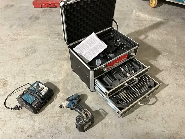 Accu slagschroefmachine makita - afbeelding 1 van  4
