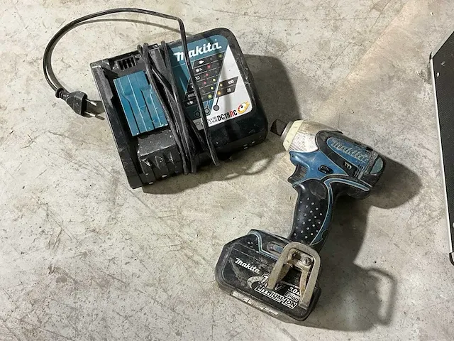 Accu slagschroefmachine makita - afbeelding 2 van  4