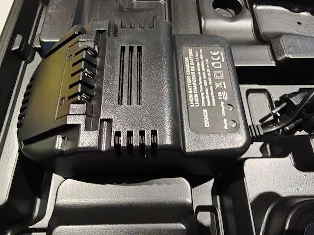 Accu vetspuit 24 volt - afbeelding 4 van  15