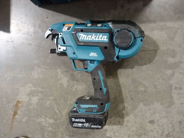 Accu vlechtmachine makita - afbeelding 4 van  5