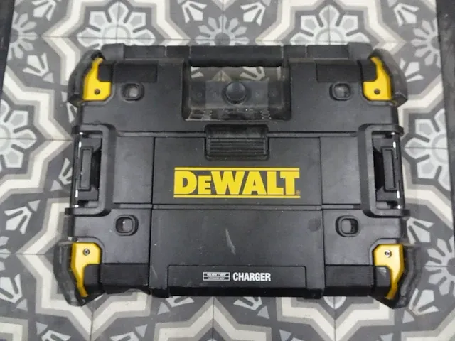 Accu werfradio dewalt - afbeelding 1 van  5