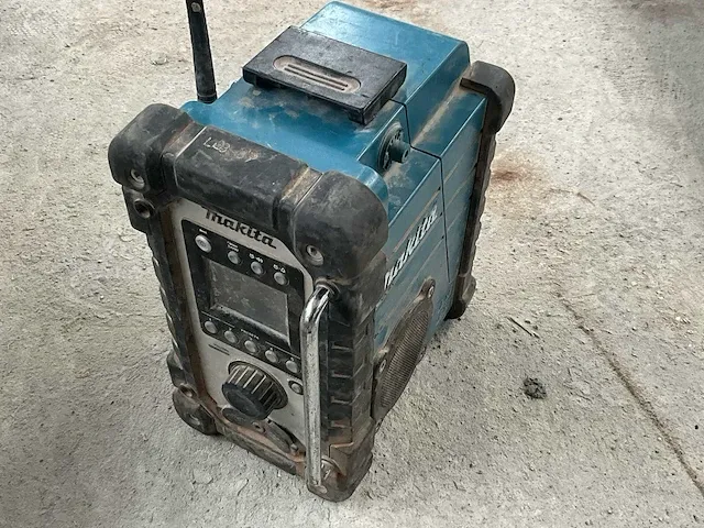 Accu werfradio makita dmr107 - afbeelding 1 van  6