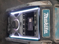 Accu werfradio makita, werking niet gekend - afbeelding 2 van  2