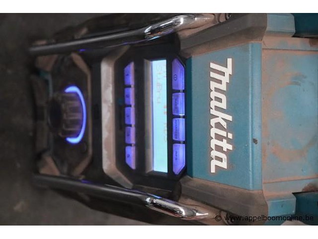 Accu werfradio makita, werking niet gekend - afbeelding 2 van  2
