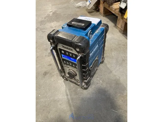 Accu werfradio makita - afbeelding 1 van  2