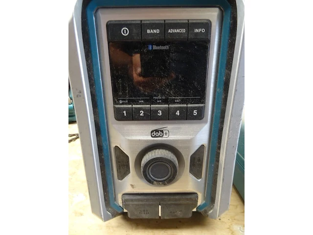 Accu werfradio makita - afbeelding 2 van  6