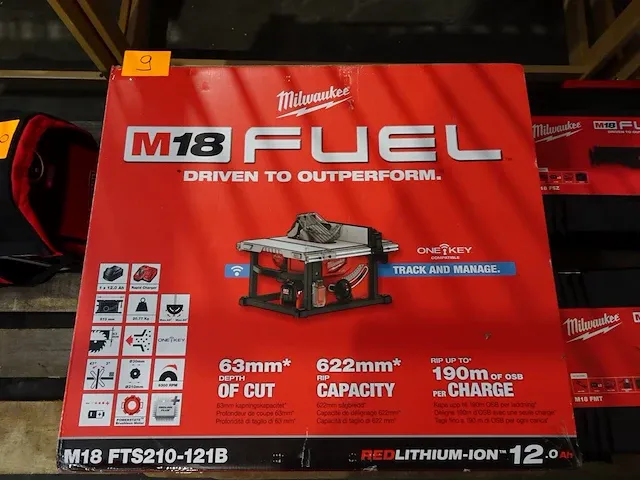 Accu zaagtafel milwaukee - afbeelding 1 van  2