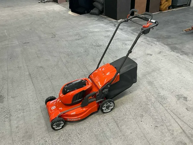 Accugrasmaaier husqvarna lc347ivx - afbeelding 1 van  7
