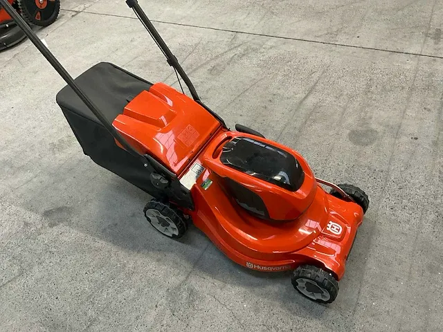 Accugrasmaaier husqvarna lc347ivx - afbeelding 3 van  7