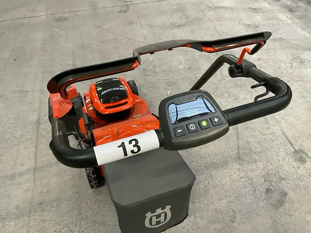 Accugrasmaaier husqvarna lc347ivx - afbeelding 6 van  9
