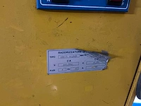 Acculader heftruck - afbeelding 3 van  4