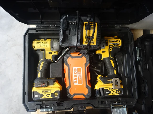 Accuschroefmachine & accu klopboormachine dewalt - afbeelding 1 van  7