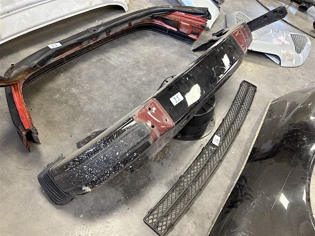 Achterbumper 911 - afbeelding 1 van  6