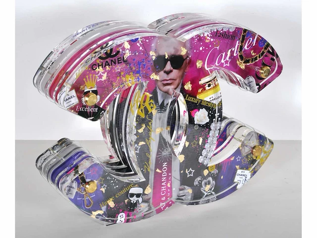 Ad van hassel – chanel - acrylaat sculptuur - afbeelding 1 van  6