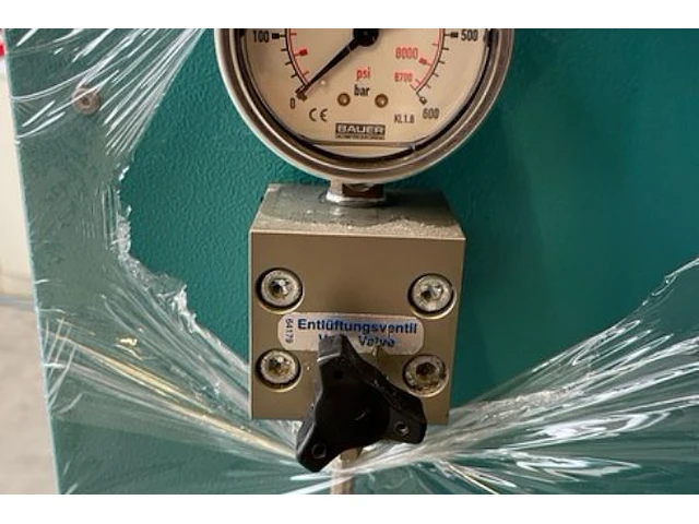 Ademlucht compressor bauer - afbeelding 11 van  13