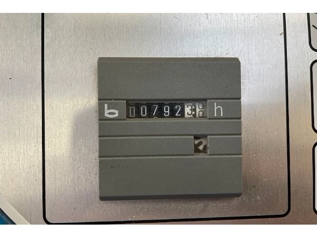 Ademlucht compressor bauer - afbeelding 11 van  13