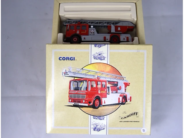 Aec turntabel fire engine (188) - afbeelding 1 van  4