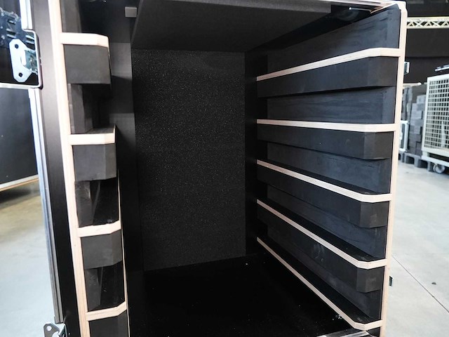 Aed - roe black marble 4 flightcase - video - afbeelding 2 van  2