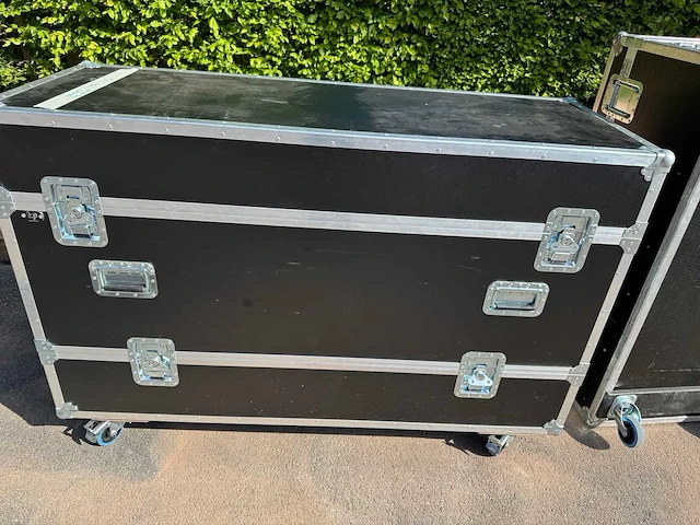 Aed - tv behuizing - afbeelding 3 van  4
