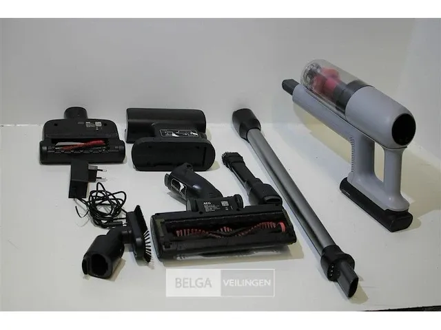Aeg ap71ab14ug oplaadbare steelstofzuiger - afbeelding 1 van  8
