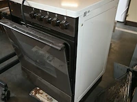 Aeg fornuis met oven - afbeelding 1 van  6
