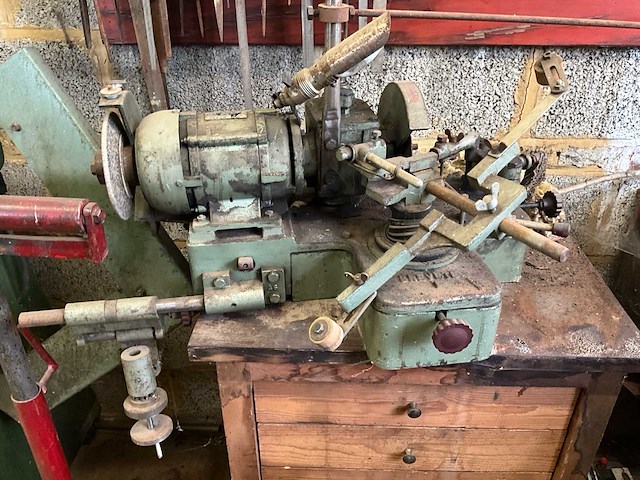 Aeg industriële schaaf- en messenslijpmachine - afbeelding 1 van  3