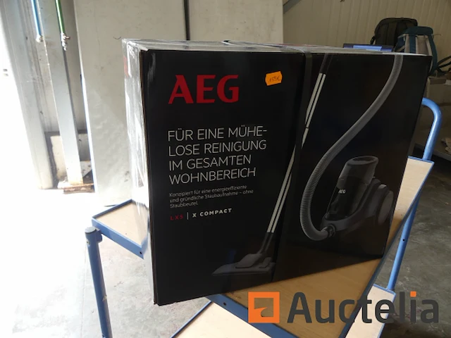 Aeg lx5-2-4db huishoudelijke cycloonstofzuiger - afbeelding 2 van  4