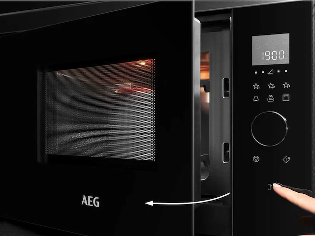 Aeg mbe2658seb heteluchtoven - afbeelding 2 van  7