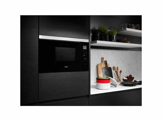 Aeg mbe2658seb heteluchtoven - afbeelding 6 van  7