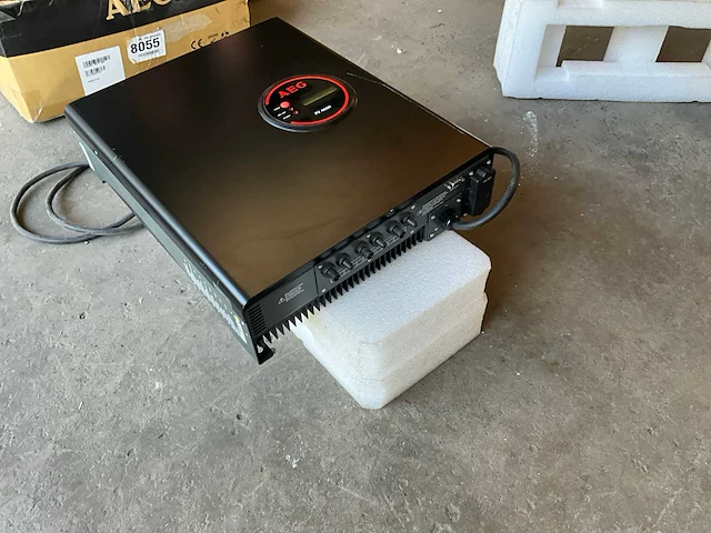 Aeg pv4600 omvormer - afbeelding 2 van  9