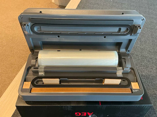 Aeg vacuümmachine (6x) - afbeelding 8 van  13