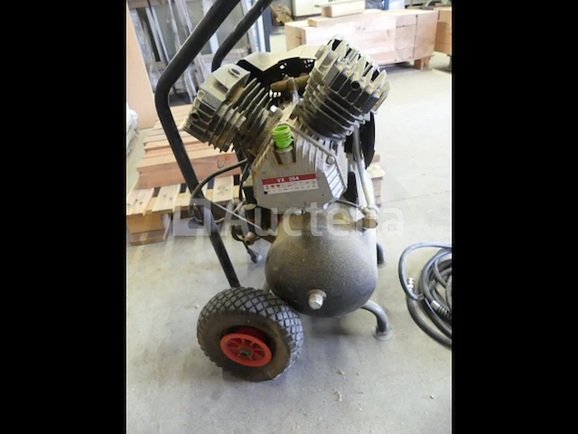 Aerfast ac25420 compressor voor de bouw - afbeelding 4 van  6