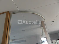 Afgeronde plexiglas wand - afbeelding 3 van  4
