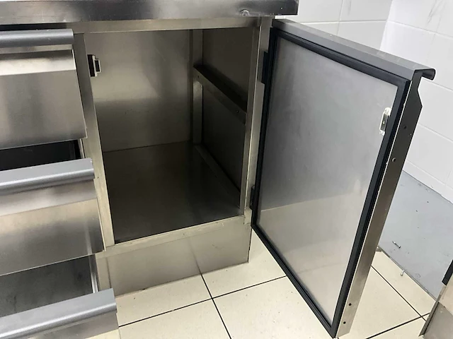 Afinox 3-deurs rvs werktafel - afbeelding 5 van  5