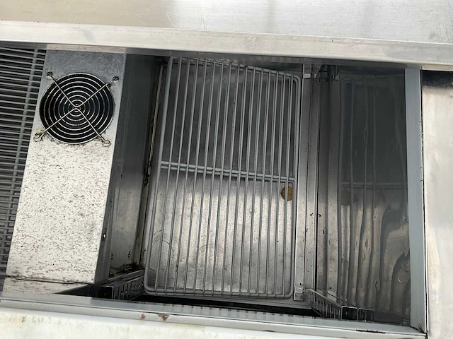 Afinox gekoelde werkbank / saladette – 2 deuren – rvs – 230v - afbeelding 6 van  11