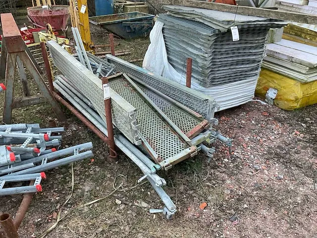 Afix partij steigermateriaal - afbeelding 1 van  4