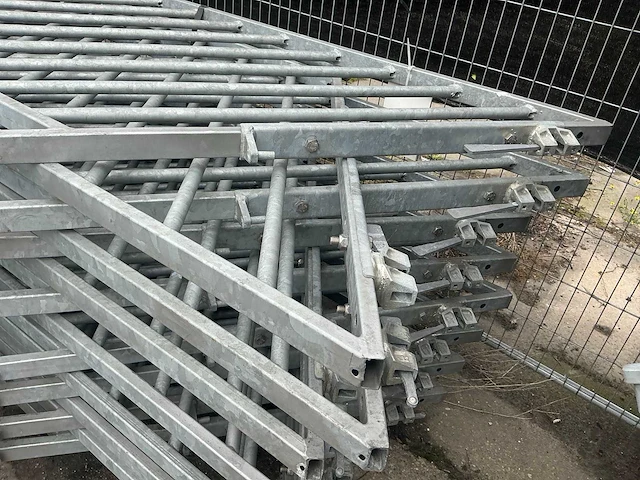 Afixfast steiger buitenleuning (15x) - afbeelding 3 van  4