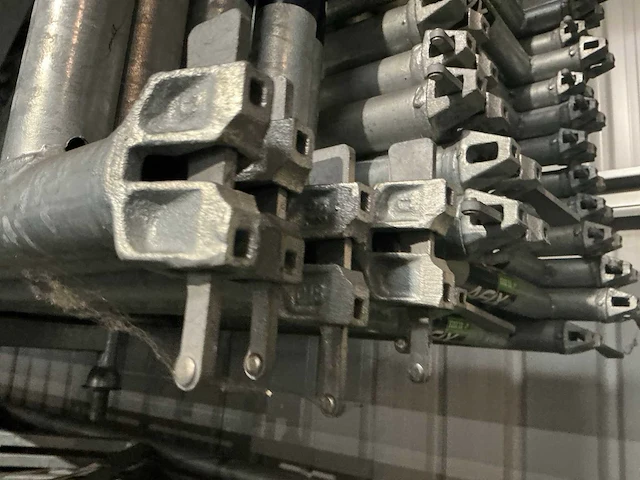 Afixfast steiger buitenleuning (18x) - afbeelding 4 van  4