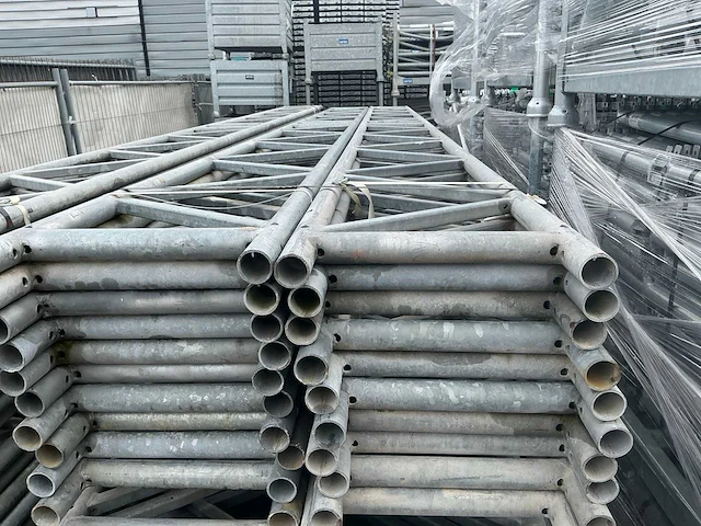 Afixfast steiger ligger (20x) - afbeelding 1 van  2