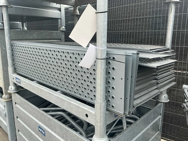 Afixfast steigerplank (58x) - afbeelding 1 van  2
