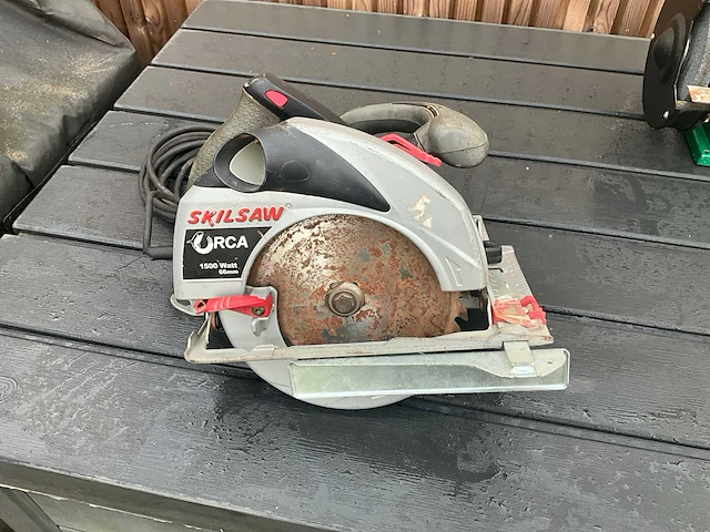 Afkortcirckelzaagmachine skilsaw - afbeelding 1 van  4