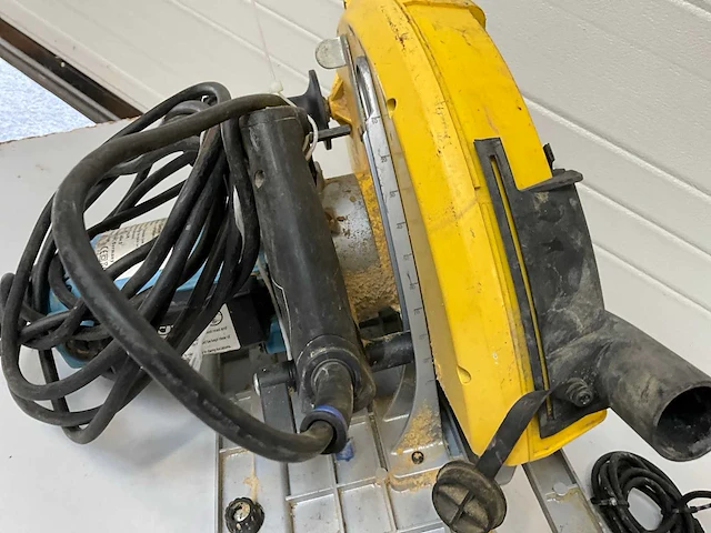 Afkortcirkelzaagmachine (2x) - afbeelding 4 van  8