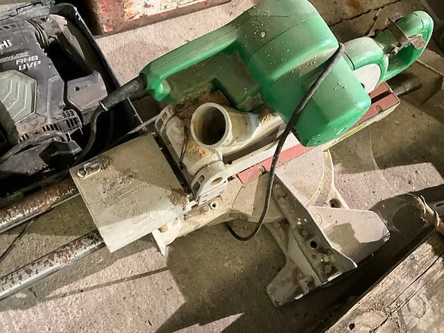 Afkortzaag hitachi c10fsh - afbeelding 5 van  5